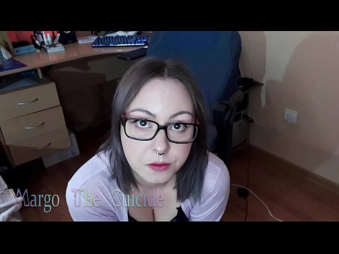 ❤️ Sexig tjej med glasögon suger Dildo djupt på kamera ️ Sexvideo at sv.novoporn-com.ru ❌️